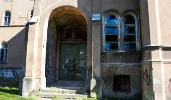Zdjęcie opuszczonego miejsca: Opuszczony pałac w Świniarach, Świniary