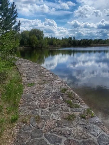 Zdjęcie opuszczonego miejsca: Niedokończony kompleks.
