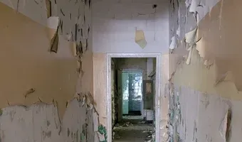 Zdjęcie opuszczonego miejsca: Ośrodek wypoczynkowy " Portus "nad jez. Gołuń