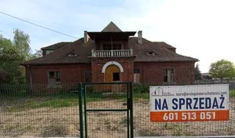 Zdjęcie opuszczonego miejsca: Opuszczona szkoła w Laskach