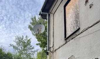 Zdjęcie opuszczonego miejsca: Duży Dom w zaroślach