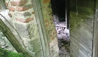 Zdjęcie opuszczonego miejsca: Opuszczony dom ze stodołą