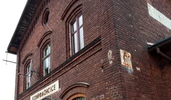 Zdjęcie opuszczonego miejsca: Opuszczony dworzec w Komprachcicach