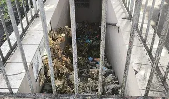 Zdjęcie opuszczonego miejsca: Opuszczone piwniczne WC.