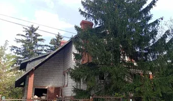Zdjęcie opuszczonego miejsca: Dwa Domy z Samochodem