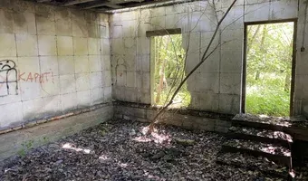 Zdjęcie opuszczonego miejsca: Pieczarkarnia i dom mieszkalny