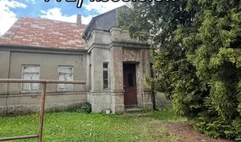 Zdjęcie opuszczonego miejsca: Zabytkowa Opuszczona Plebania z 1890 roku.