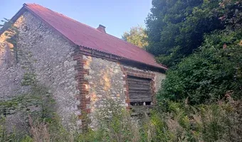 Zdjęcie opuszczonego miejsca: Dom na polach walenczowskich