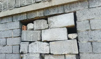 Zdjęcie opuszczonego miejsca: Piętrowy dom Chrosna