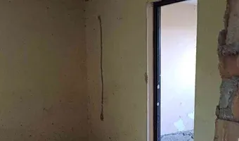 Zdjęcie opuszczonego miejsca: Pustostan domu z warsztatem