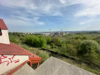 Miniatura: Niedokonczone bloki na gorce narodowej