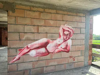 Miniatura: Niedokonczone bloki na gorce narodowej