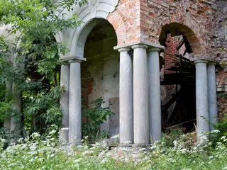 Miniatura: Ruiny dworu Długosze z 1857 roku rodziny Lebesius