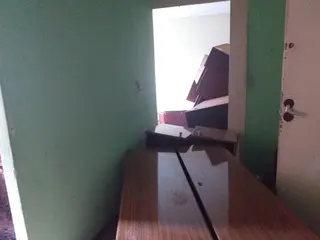 Miniatura: Opuszczony hotel z wyposażeniem