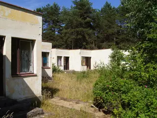 Miniatura: Opuszczony Osrodek Wypoczynkowy Gołuń